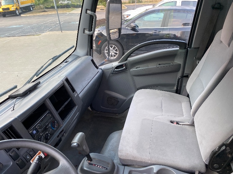 Used 2016 Isuzu NPR-HD - photo 21