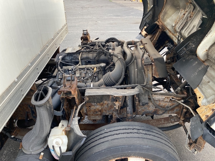 Used 2016 Isuzu NPR-HD - photo 25