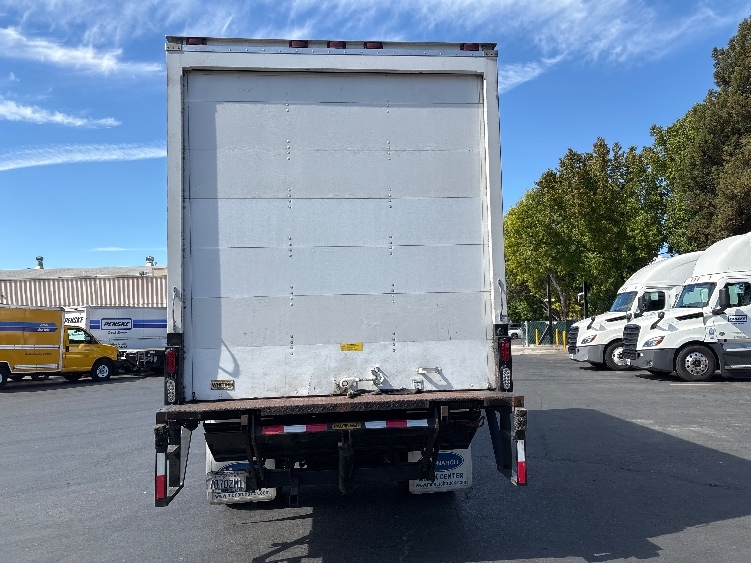 Used 2013 Hino 268A - photo 9