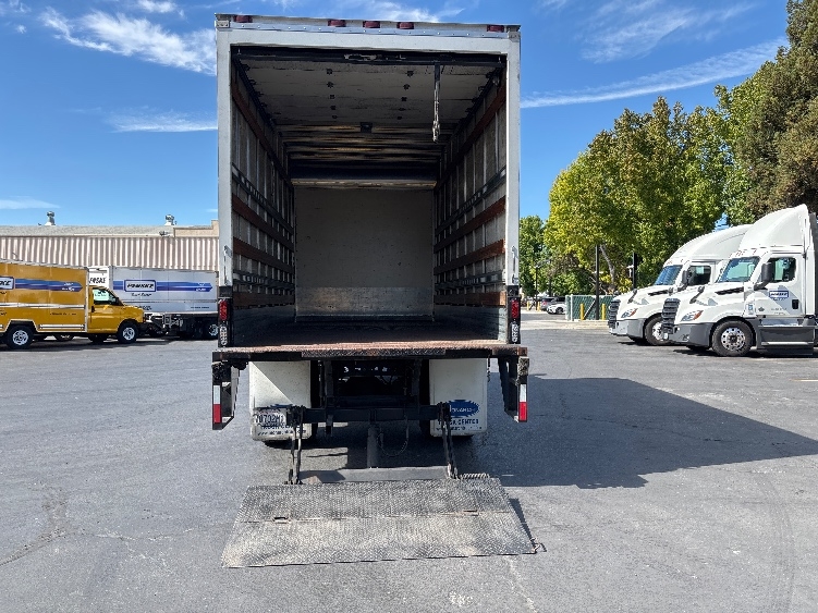 Used 2013 Hino 268A - photo 11
