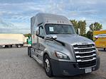 Used 2020 Freightliner Cascadia Detroit DD15AT Semi Truck with Sleeper Cab for sale #718442 - photo 1