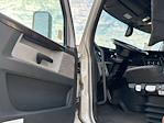 Used 2020 Freightliner Cascadia Detroit DD15AT Semi Truck with Sleeper Cab for sale #718442 - photo 9