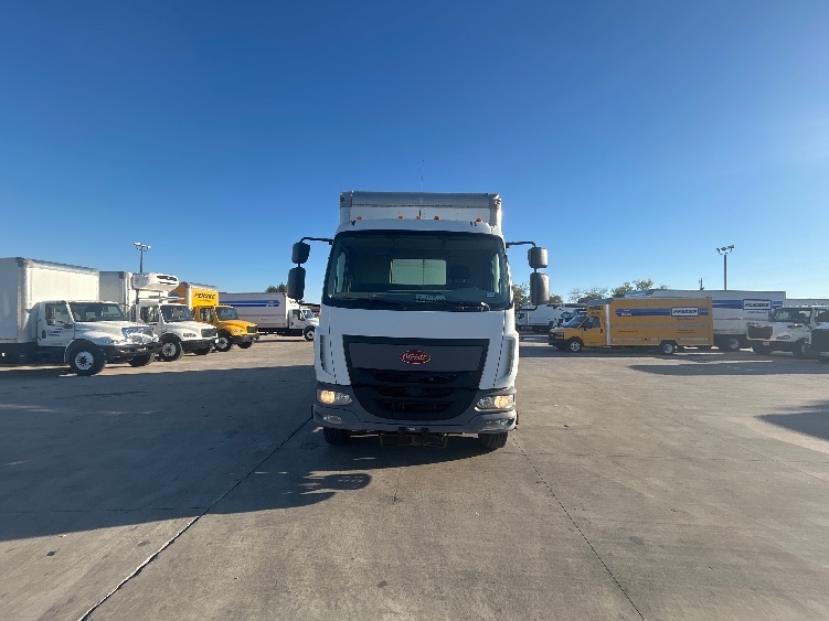 Used 2017 Peterbilt 220 - photo 2