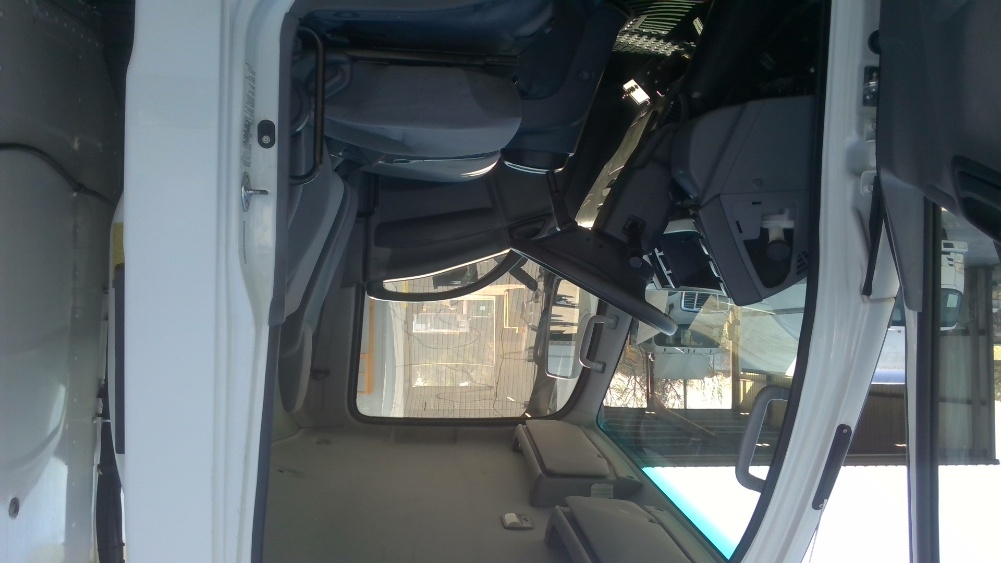 Used 2016 Isuzu NPR - photo 12