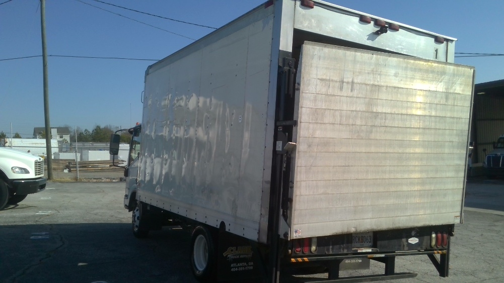 Used 2016 Isuzu NPR - photo 8