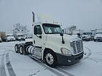 Used 2012 Freightliner Cascadia Detroit DD13 Semi Truck for sale #718543 - photo 1