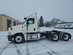 Used 2012 Freightliner Cascadia Detroit DD13 Semi Truck for sale #718543 - photo 4