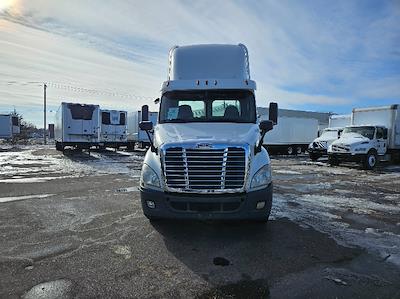 Used 2013 Freightliner Cascadia Cummins X15 Semi Truck for sale #718544 - photo 2