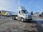 Used 2013 Freightliner Cascadia Cummins X15 Semi Truck for sale #718544 - photo 1