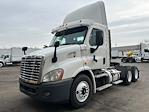 Used 2013 Freightliner Cascadia Cummins ISX12 Semi Truck for sale #718545 - photo 3