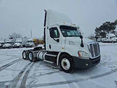 Used 2013 Freightliner Cascadia Cummins ISX12 Semi Truck for sale #718546 - photo 1