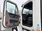 Used 2013 Freightliner Cascadia Detroit DD13 Semi Truck for sale #718550 - photo 9