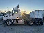 Used 2015 Freightliner Cascadia Detroit DD13 Semi Truck for sale #718552 - photo 4