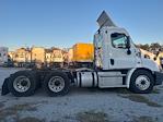 Used 2015 Freightliner Cascadia Detroit DD13 Semi Truck for sale #718552 - photo 8
