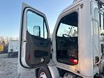 Used 2015 Freightliner Cascadia Detroit DD13 Semi Truck for sale #718552 - photo 9