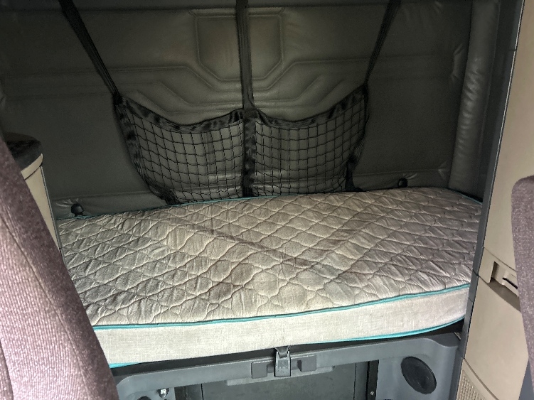 Used 2016 Freightliner Cascadia - photo 18