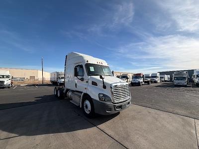 Used 2016 Freightliner Cascadia Detroit DD13 Semi Truck with Sleeper Cab for sale #718557 - photo 1