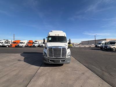 Used 2016 Freightliner Cascadia Detroit DD13 Semi Truck with Sleeper Cab for sale #718557 - photo 2