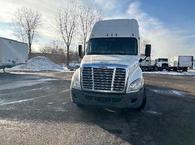 Used 2016 Freightliner Cascadia Detroit DD16 Semi Truck with Sleeper Cab for sale #718559 - photo 2