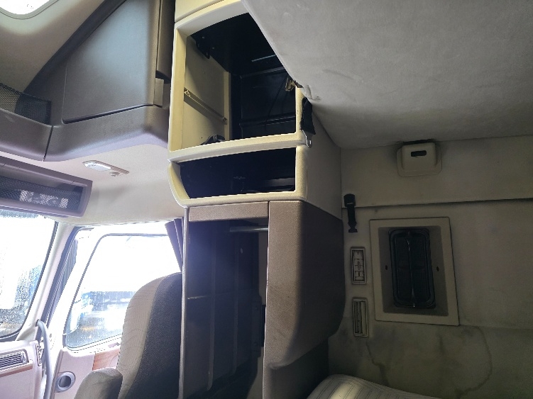 Used 2016 Volvo VNL - photo 21