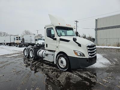 Used 2019 Freightliner Cascadia Detroit DD13 Semi Truck for sale #718569 - photo 1