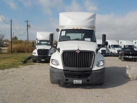 Used 2020 International LT - photo 2