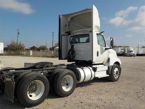 Used 2020 International LT - photo 6