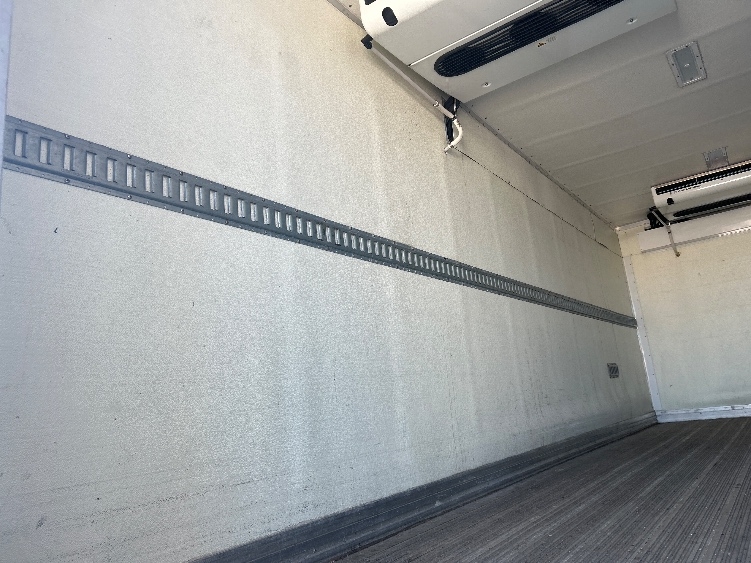 Used 2016 Freightliner M2 106 - photo 12