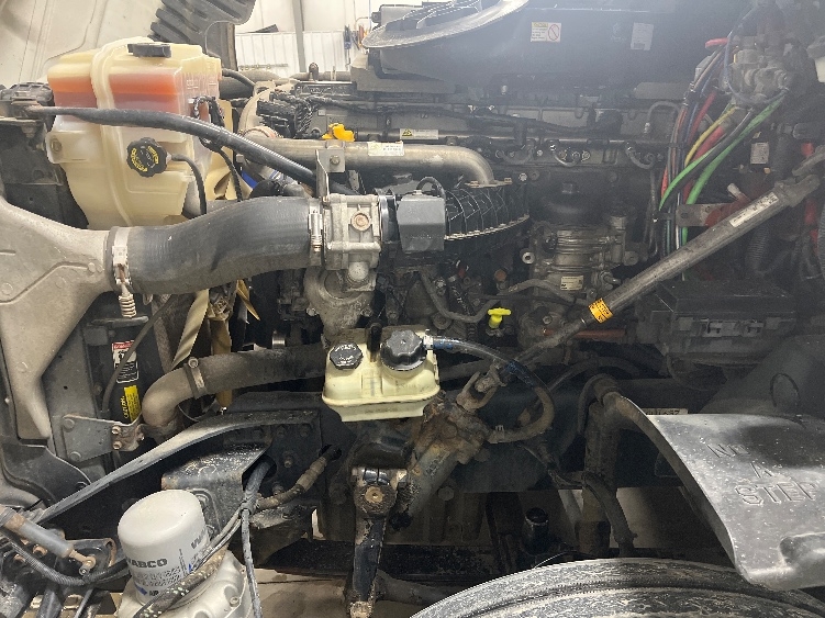 Used 2016 Freightliner Cascadia - photo 23