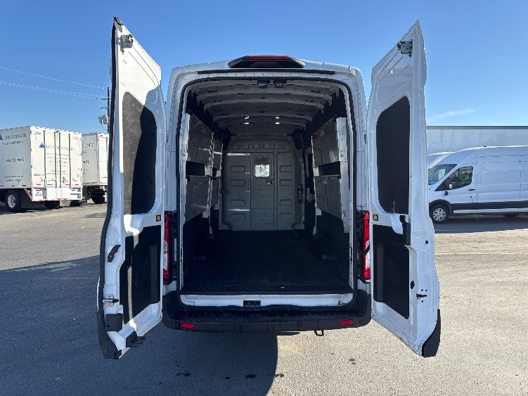 Used 2021 Ford Transit 350 - photo 9