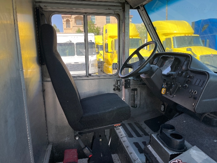 Used 2018 Freightliner MT 45 - photo 24