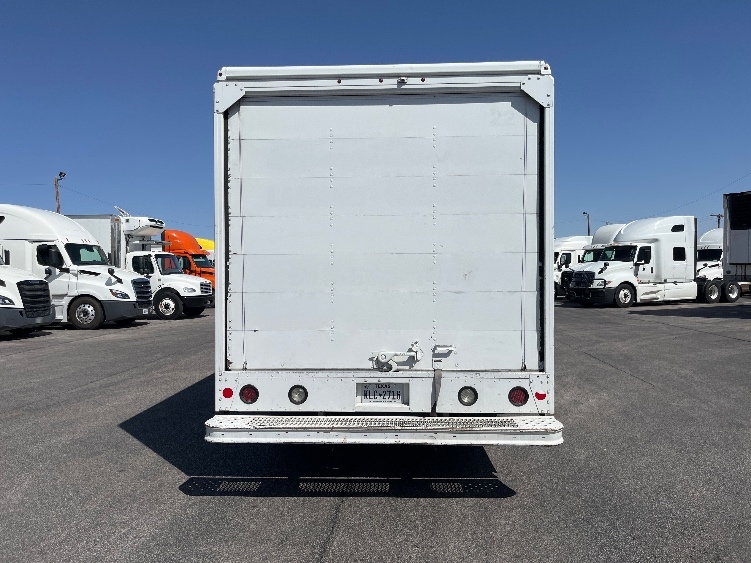 Used 2018 Freightliner MT 45 - photo 9