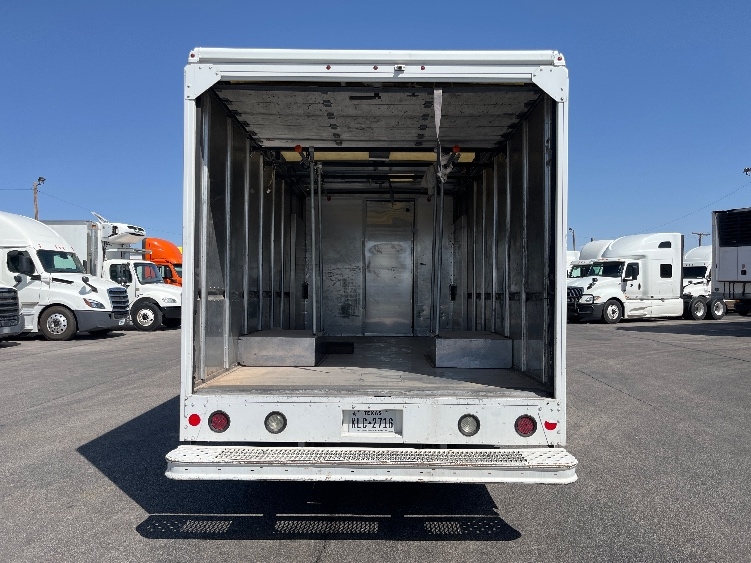 Used 2018 Freightliner MT 45 - photo 10