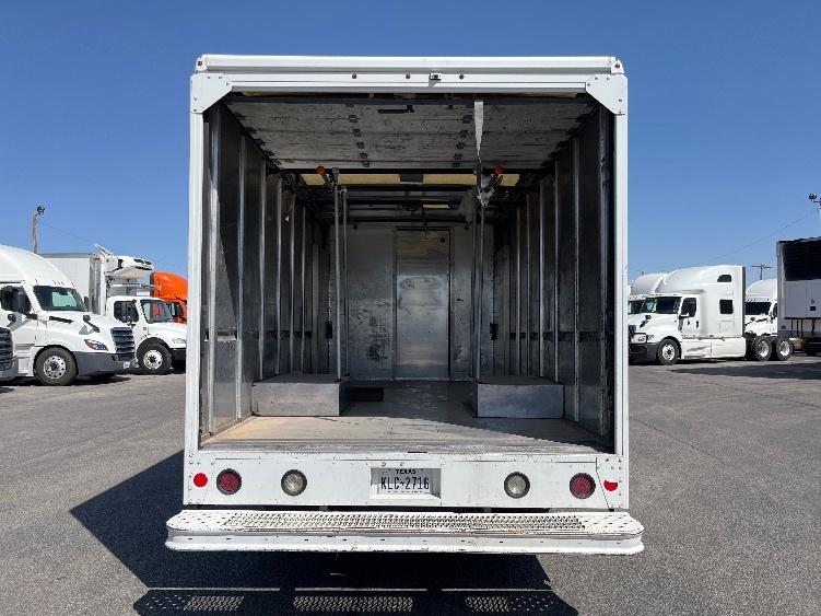 Used 2018 Freightliner MT 45 - photo 11