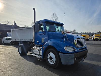 Used 2006 Freightliner Columbia - photo 1