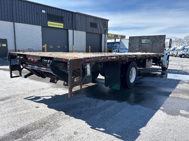 Used 2018 Freightliner M2 106 - photo 11