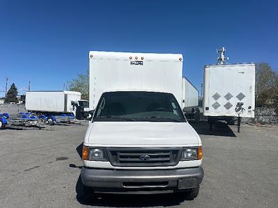 Used 2006 Ford E-450 - photo 2