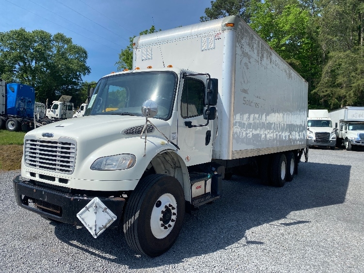 Used 2015 Freightliner M2 106 - photo 5