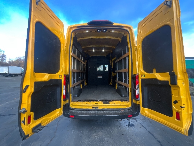 Used 2020 Ford Transit 250 - photo 9