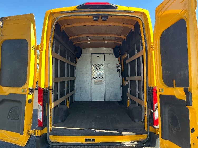 Used 2021 Ford Transit 250 - photo 10