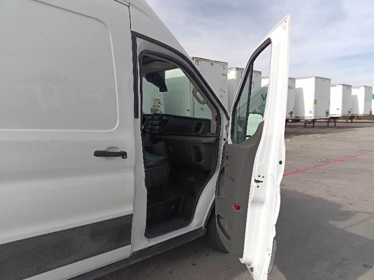 Used 2022 Ford Transit 250 - photo 21