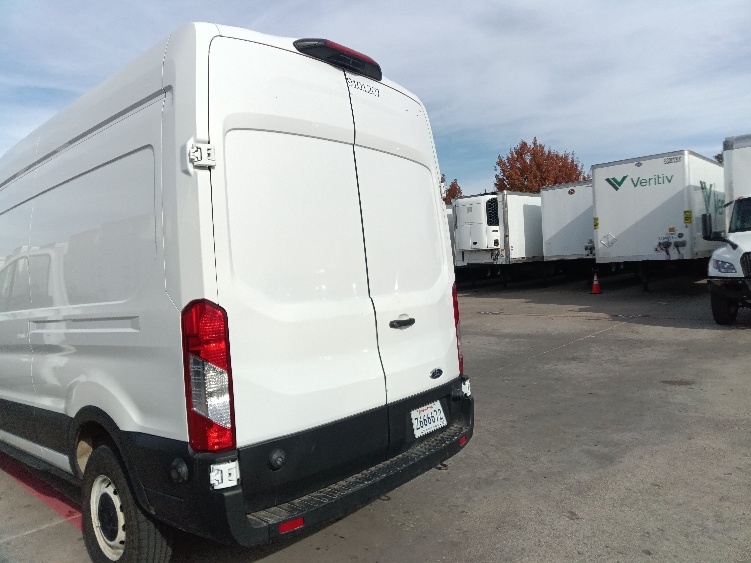 Used 2022 Ford Transit 250 - photo 25