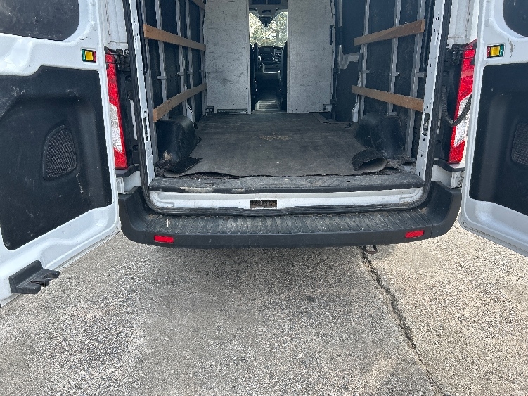 Used 2022 Ford Transit 250 - photo 12