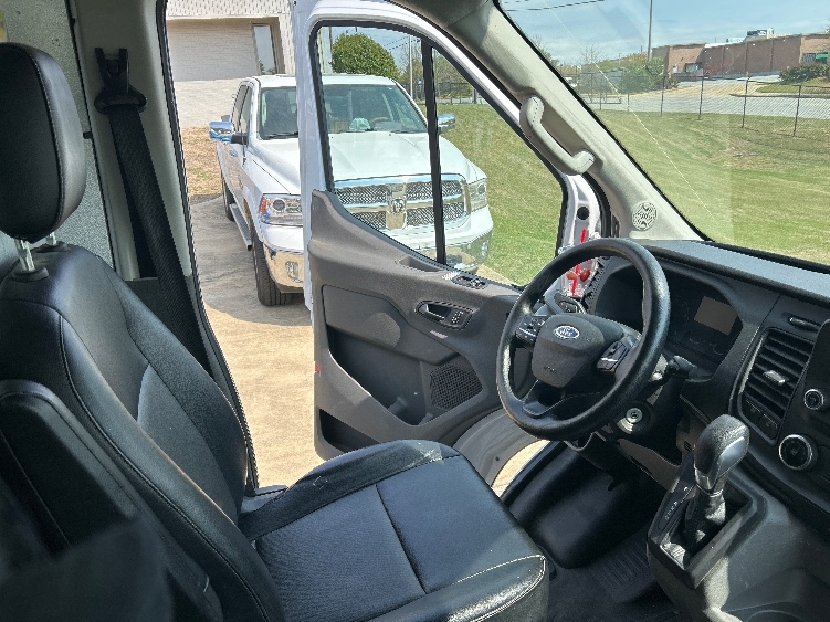 Used 2022 Ford Transit 250 - photo 23