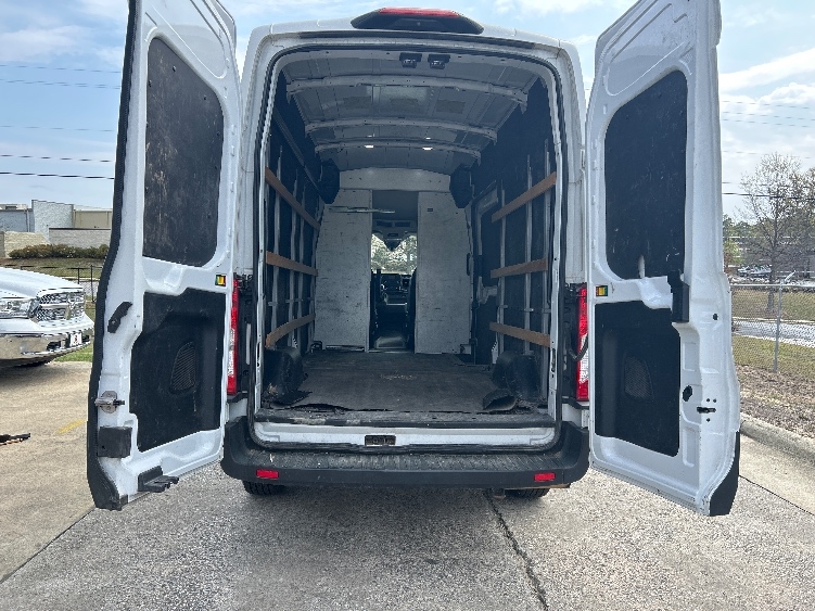 Used 2022 Ford Transit 250 - photo 10