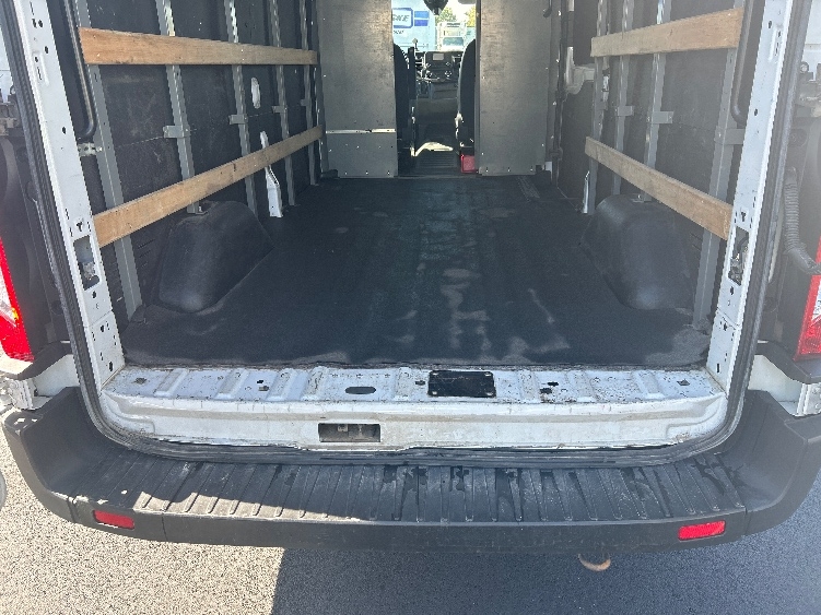Used 2022 Ford Transit 250 - photo 12
