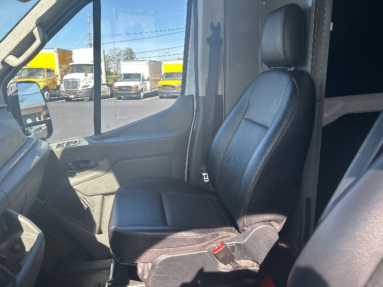 Used 2022 Ford Transit 250 - photo 21