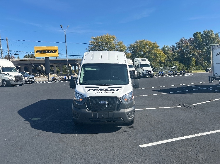 Used 2022 Ford Transit 250 - photo 2