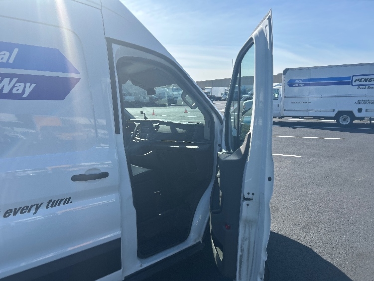 Used 2022 Ford Transit 250 - photo 22