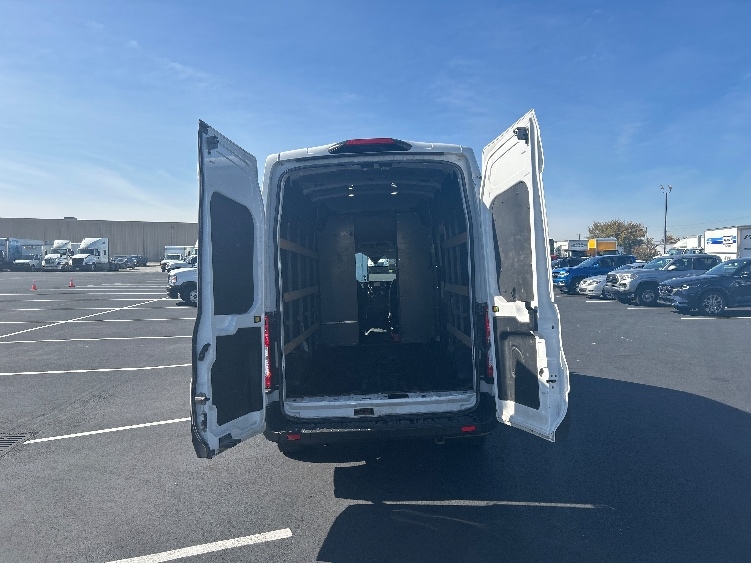 Used 2022 Ford Transit 250 - photo 10